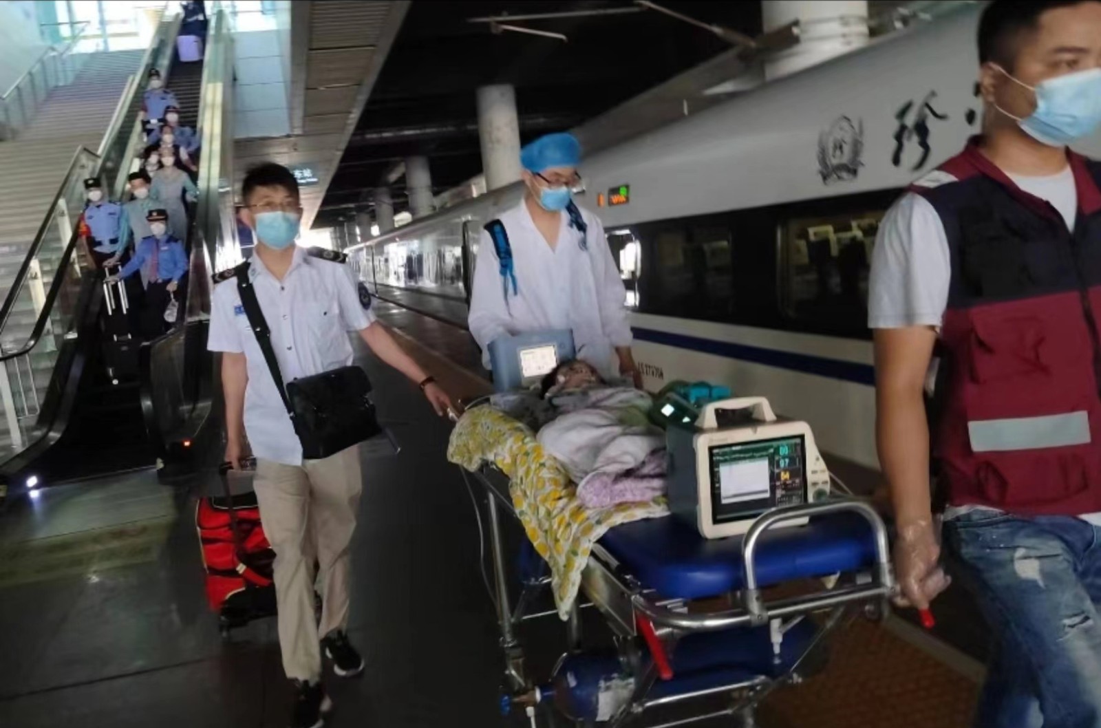 六安高铁转运公司