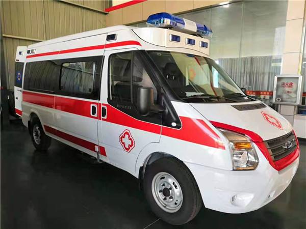 六安福特V362救护车